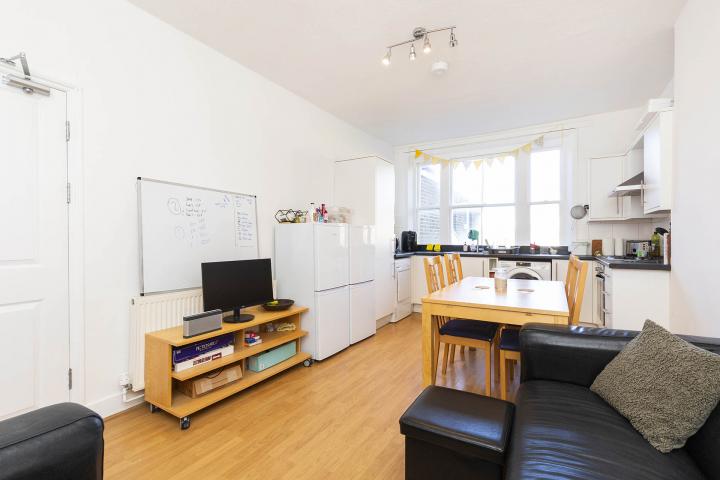 Modern Sharers Apartment Maygrove Road, West Hampstead